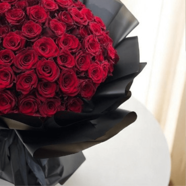 JENEEN FLOWERS flowers BLOOD RED ROSES