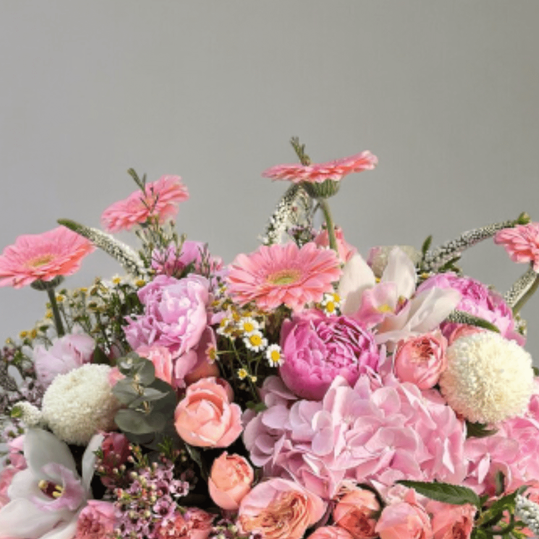 JENEEN FLOWERS FLOWERS VASE HYDRANGEA BLOSSOM