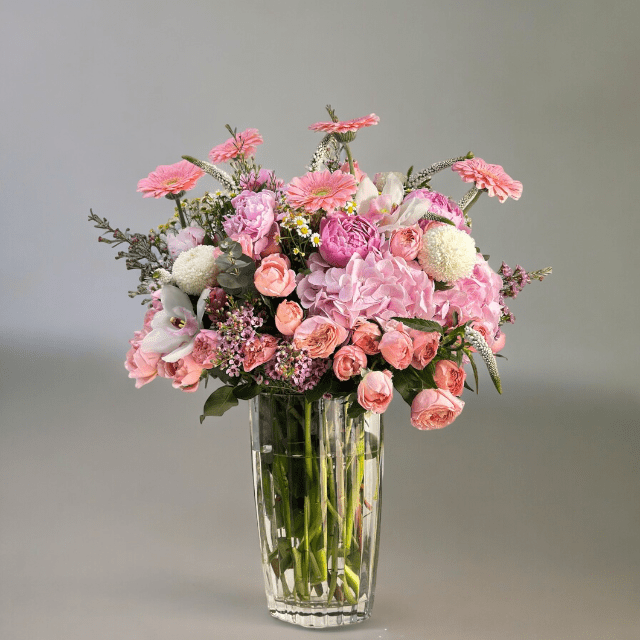 JENEEN FLOWERS FLOWERS VASE HYDRANGEA BLOSSOM