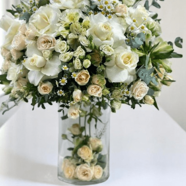 JENEEN FLOWERS flowers WHITE AND PEACH  ARTRANGEMENTS