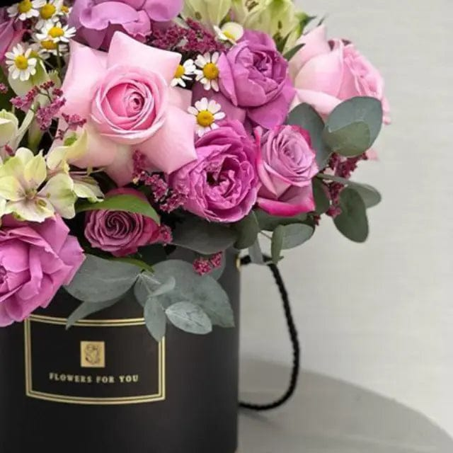 JENEEN FLOWERS Ville Box graduated